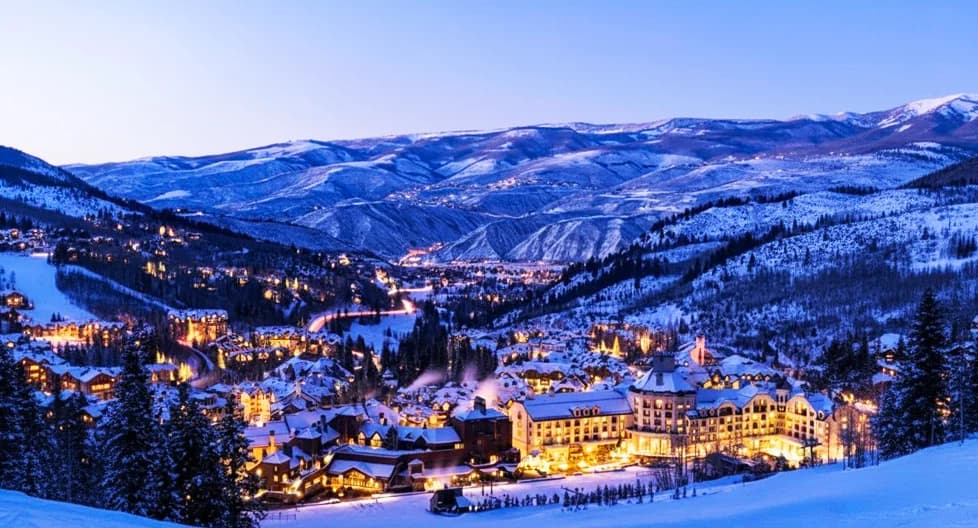 Best ski resorts in Colorado 2025/26 winter vacation guide - Rocky Mountains panorama with Epic Pass Vail 5,317-acre Back Bowls powder skiing, Ikon Pass Aspen Snowmass four-mountain luxury, Breckenridge Victorian mining town five peaks, Steamboat Springs legendary Champagne Powder, Telluride San Juan box canyon expert terrain, world-class ski slopes, and pristine Colorado ski season destinations